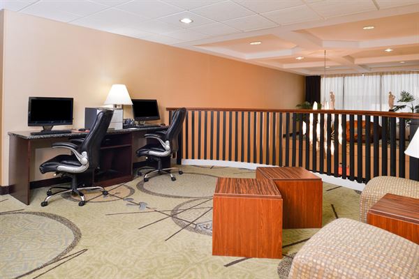 Holiday Inn Express & Suites West Chester