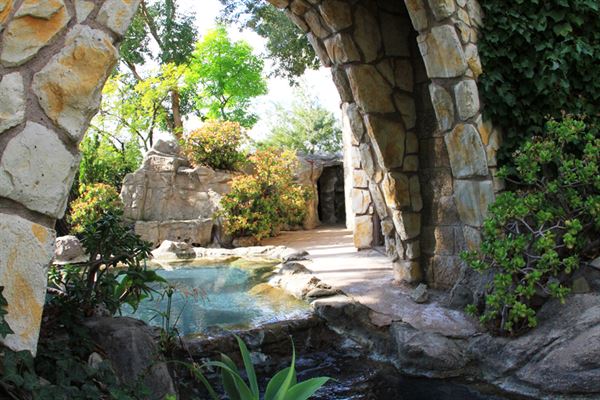 The Hollywood Castle