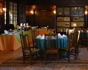 Hug Lounge and Refectory