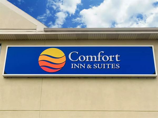 Comfort Inn & Suites Crystal Inn Sportsplex