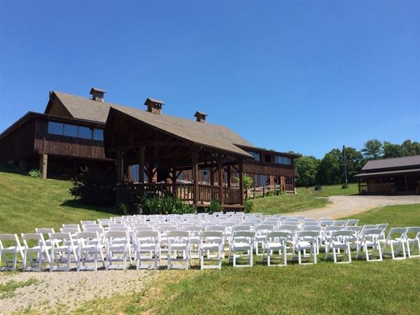 Betsy's Barn and Breakneck Lodge