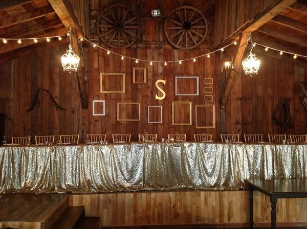 Champetre County / Howling Coyote Saloon