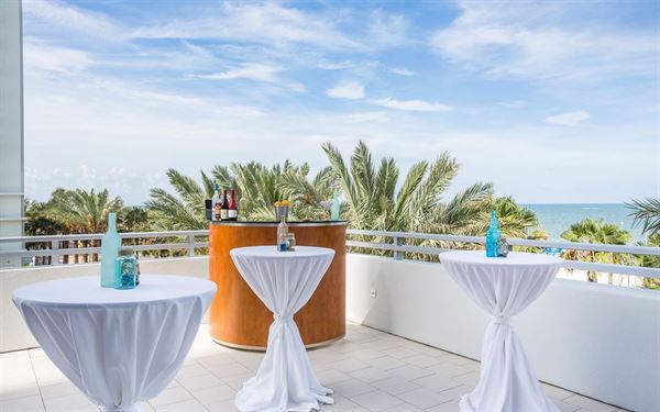 Wyndham Grand Clearwater Beach