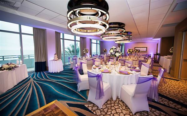 Wyndham Grand Clearwater Beach