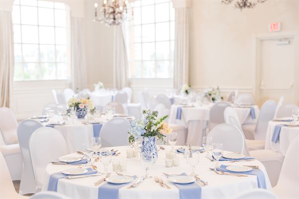 Pier 22 Restaurant, Patio & Ballroom