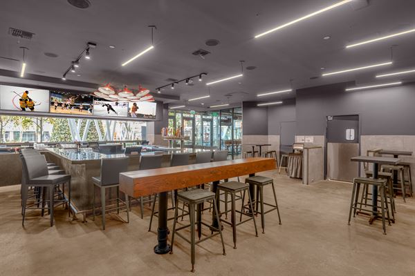 Tom's Watch Bar - LA Live