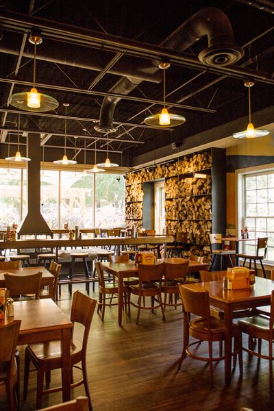 Harpoon Brewery Taproom & Beer Garden