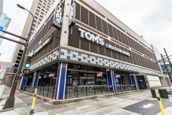 Tom's Watch Bar - Minneapolis
