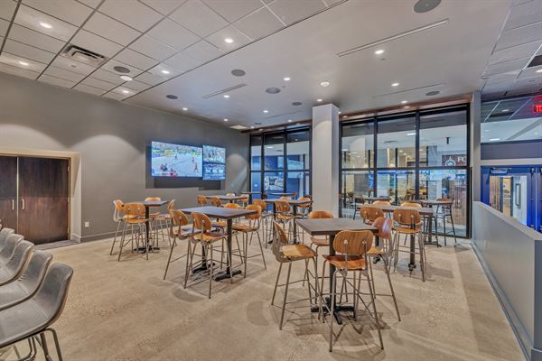 Tom's Watch Bar - Minneapolis