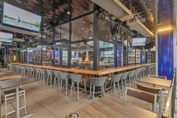 Tom's Watch Bar - Minneapolis