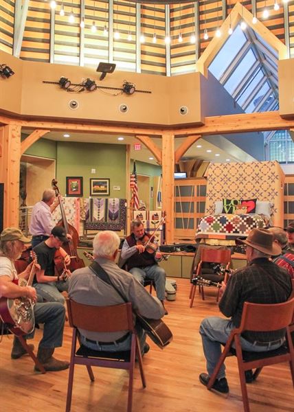 Southwest Virginia Cultural Center & Marketplace