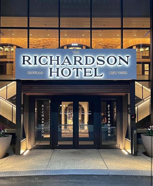 The Richardson Hotel