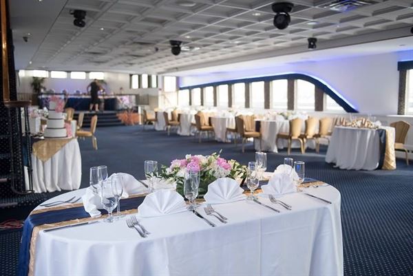 Del Rio Yacht Charter - New York Boat Cruise