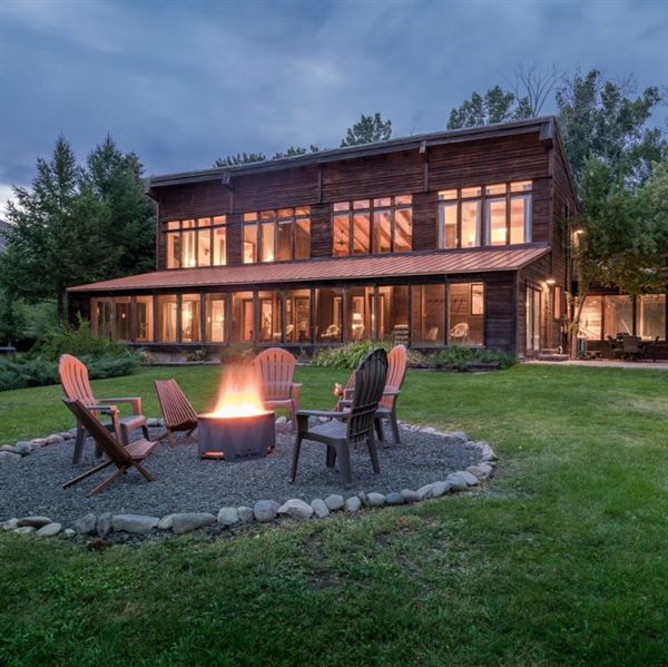 Bear Lodge LLC