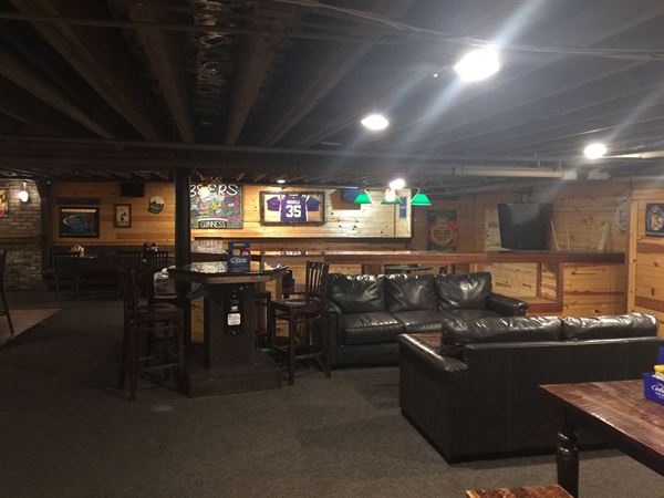 Blarney Pub And Grill