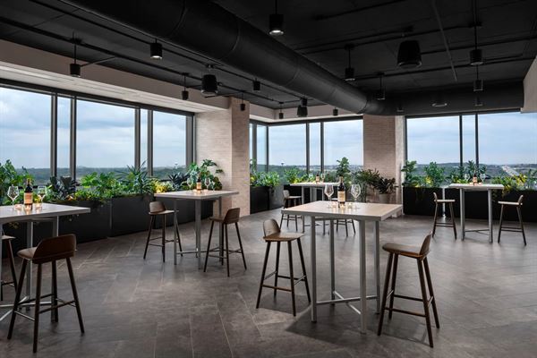 Renaissance Milwaukee West