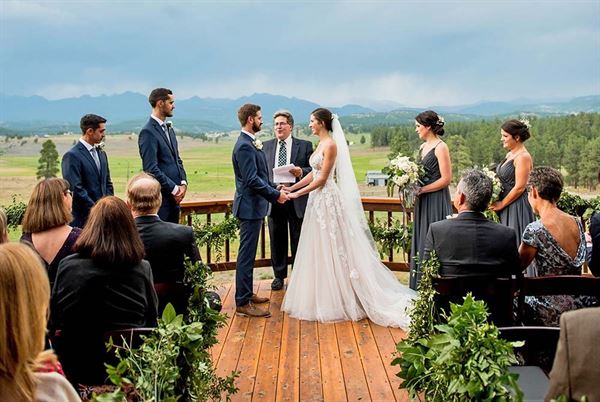 Elkwood Manor B&B and Wedding Venue