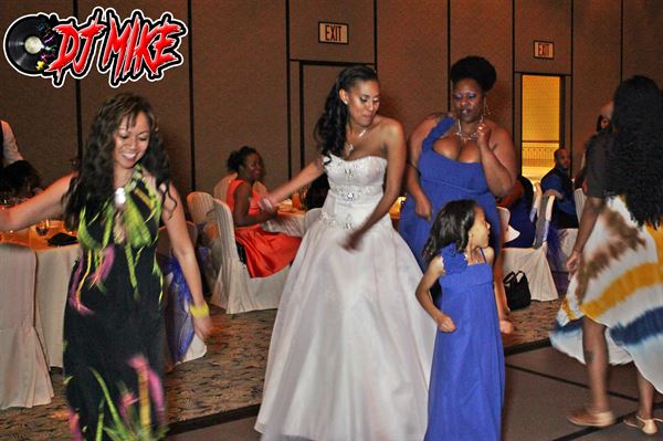 DJ MIKE ENT. (DJ & Karaoke)