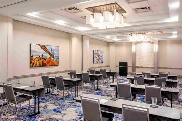 Holiday Inn Newport News - Hampton