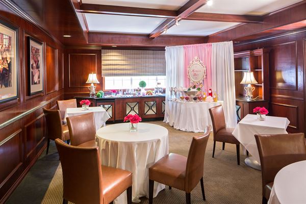 Anaheim Majestic Garden Hotel