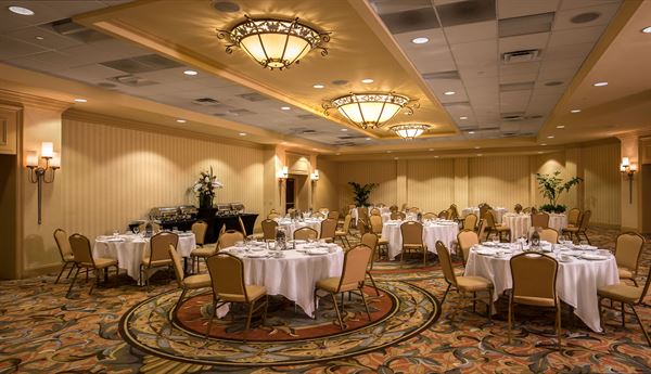 Anaheim Majestic Garden Hotel