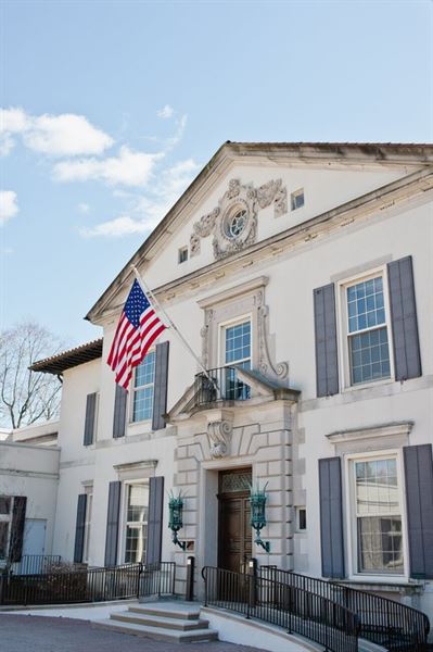 Grosse Pointe War Memorial
