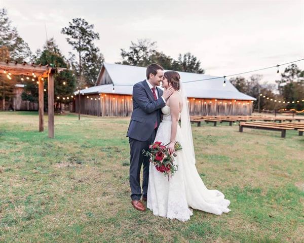 Daughter's Barn at Cedar Ridge