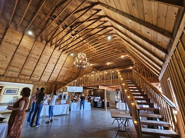 Alexander Majors Barn