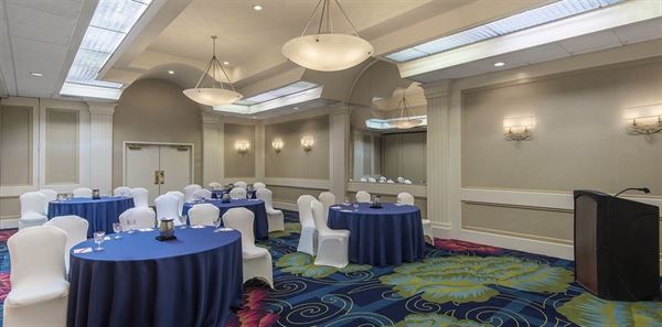 Crowne Plaza Virginia Beach Town Center