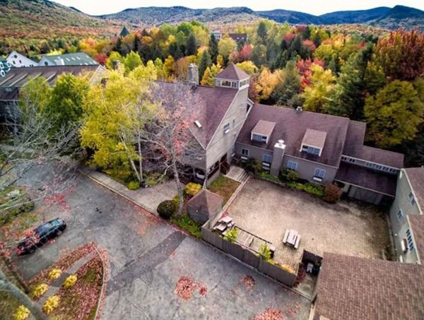 Snowy Owl Inn & Resort