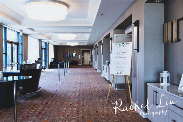 The Baronette Renaissance Detroit-Novi Hotel