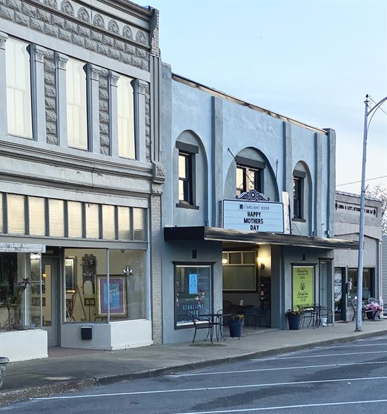 The Ritz Place Starlight Room