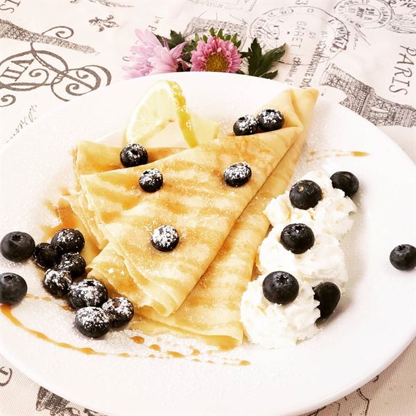 Piroshky and Crepes Cafe & Bakery