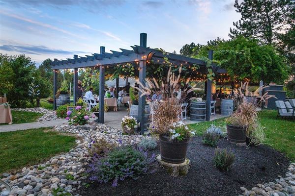 Altamont Vineyard & Winery