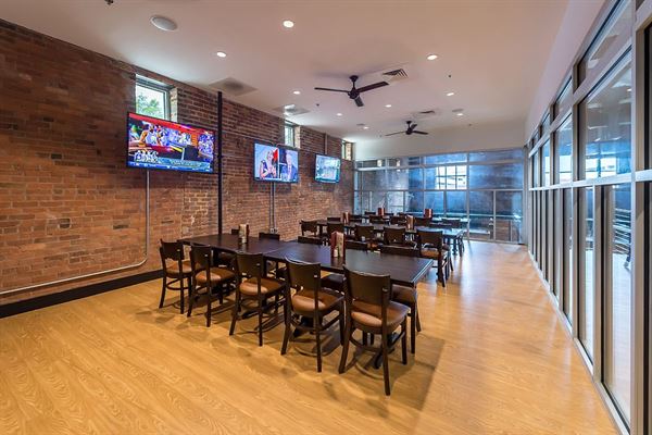 Tobacco Road Brewery