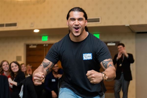 Dinner Detective Murder Mystery Dinner Show