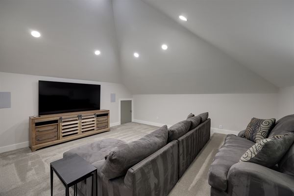 Passerine Hills Estate