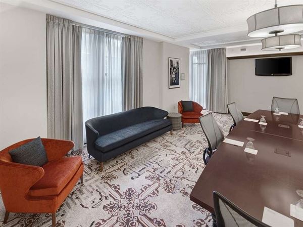 Hilton Garden Inn Milwaukee Downtown