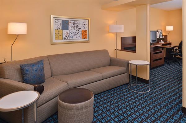Fairfield Inn & Suites Louisville North