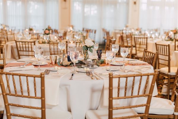 Hayfields Country Club