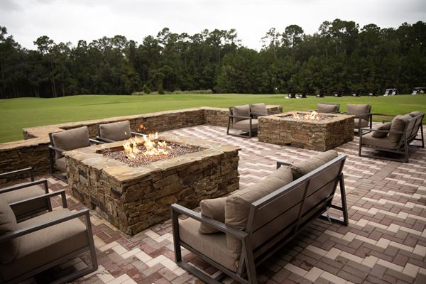 AJ's Kitchen & Cocktails