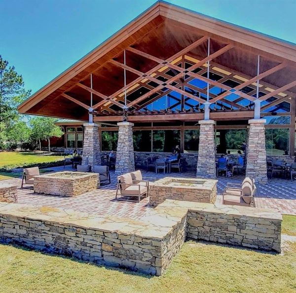 AJ's Kitchen & Cocktails