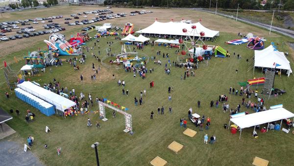 Company Picnics by Magic