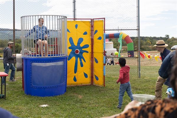 Company Picnics by Magic