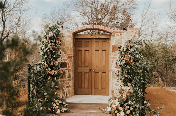 Hera's Haven Wedding & Event Venue