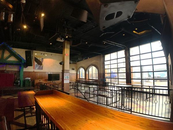 Zeppelin Hall Biergarten and Restaurant