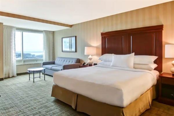 DoubleTree Fallsview Resort & Spa by Hilton - Niagara Falls
