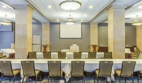 Hilton Garden Inn Indianapolis Downtown