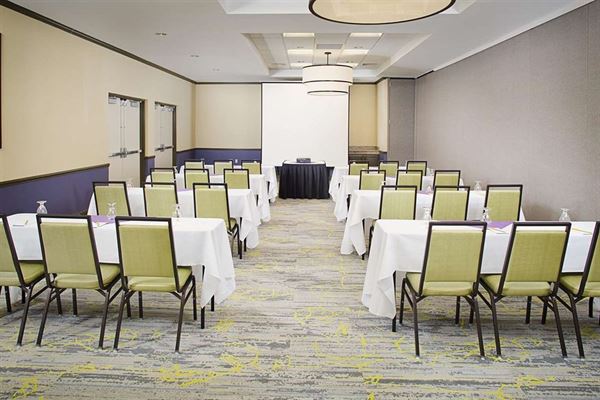 Hilton Garden Inn Hartford North\Bradley International Airport