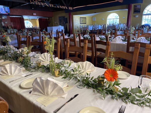 Mezza Luna Restaurant